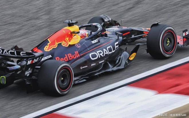 红牛二队横扫红牛车队，汉密尔顿点燃赛场