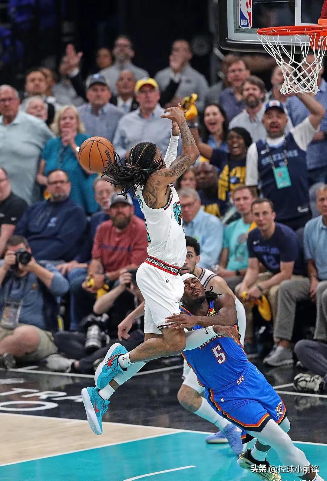 魔术力克爵士,莫兰特统治全场 魔术力克爵士,莫兰特统治全场