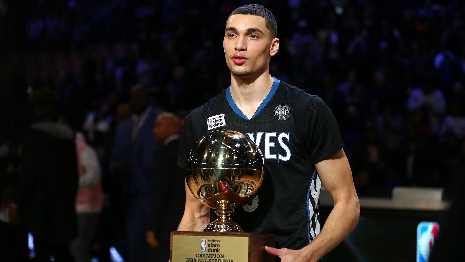 单节惊雷！骑士如何在12分钟内撕碎爵士防线？大场面先生乔治的季后赛宣言