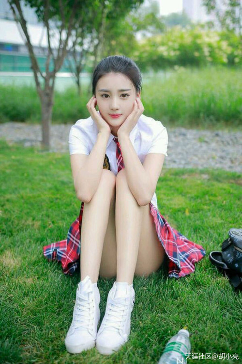 穆勒统治全场彰显德国足球精髓，切尔西淘汰赛过关冰岛展英超韧性