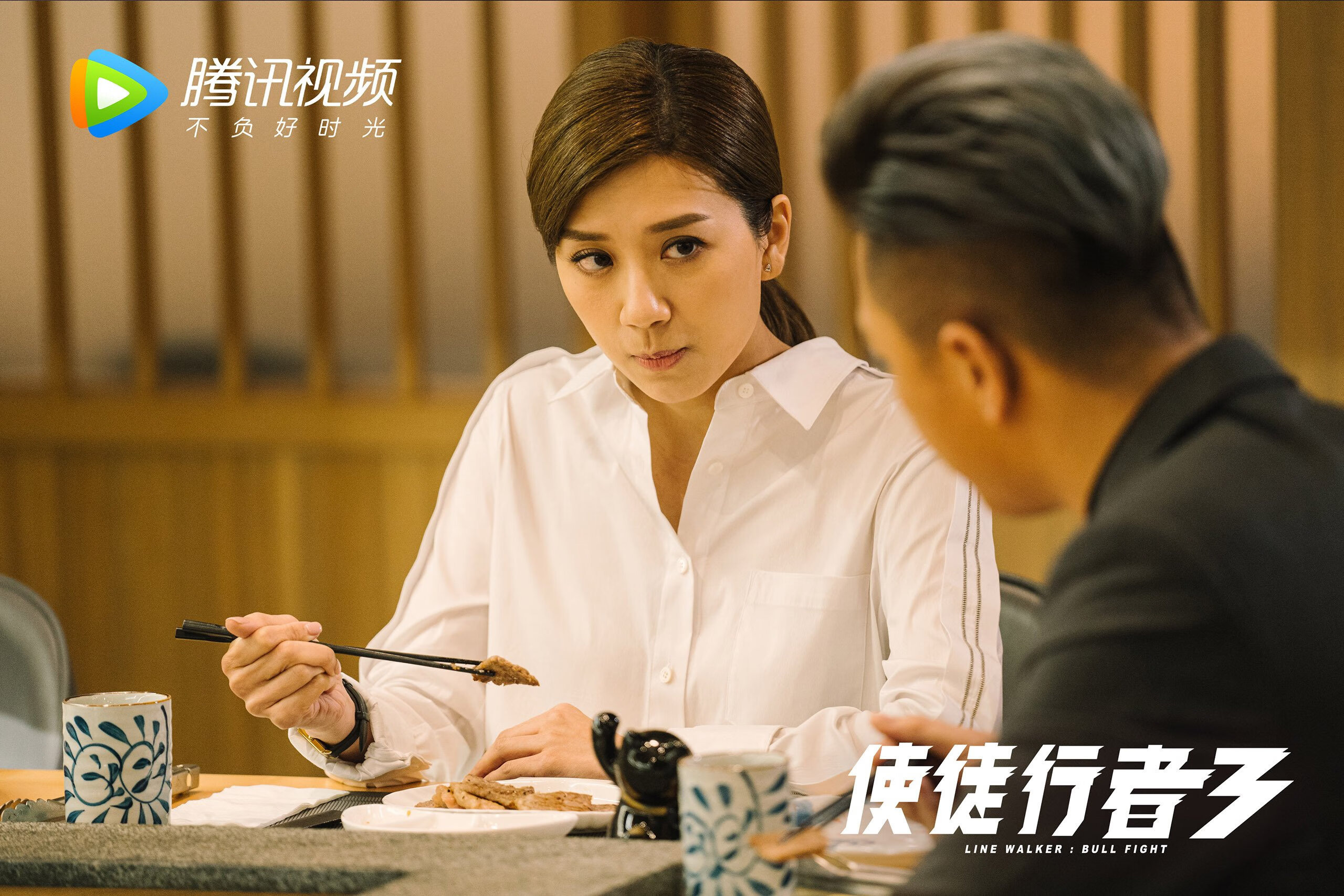 这是一篇为您定制的深度文章。文章强调唯一性—即这不仅仅是一场普通的足球比赛，而是特定历史、文化、战术与个人英雄主义完美交汇的独此一刻